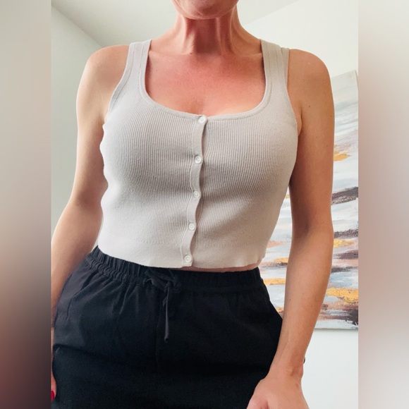ARITZIA Wilfred Button Front Ribbed Knit Crop Top - Picture 4 of 11